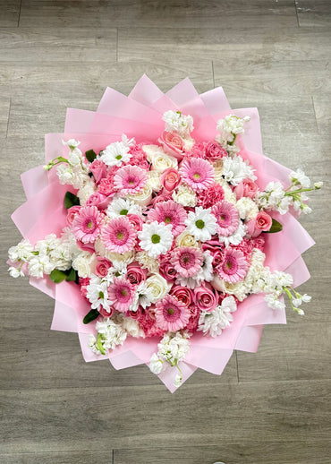 “Elegant Pink Garden Bouquet